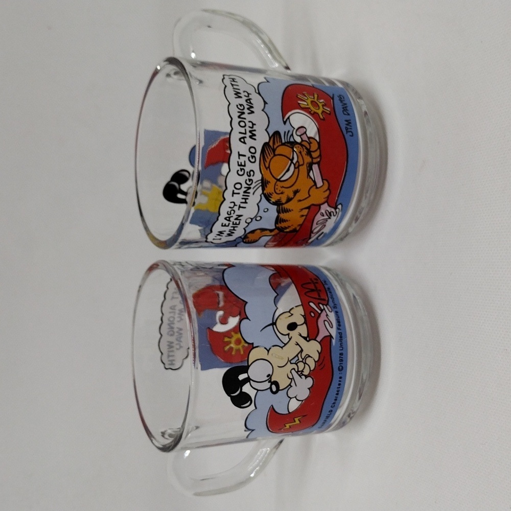 Vintage 1978 McDonald's Anchor Hocking Garfield Collectable Glass‎ Mugs Set of 2